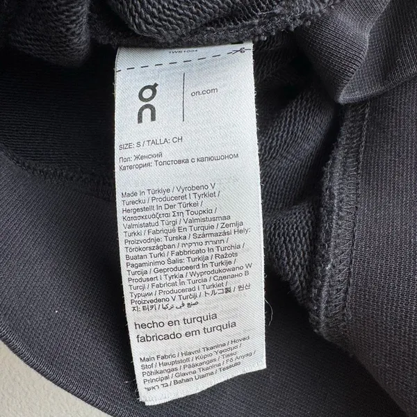 On Running Women’s Club Hoodie Organic Cotton Size Small Black Oversize Fit - Image 9