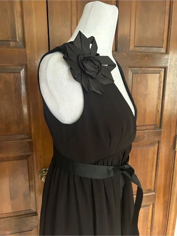 Wendy Katlen Black Chiffon V-Neck Cocktail Dress Size 4 Rosette Ruffle Hem LBD - Image 3