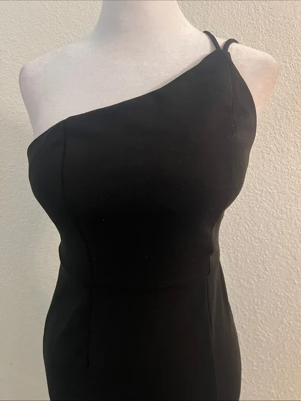 Hello Molly Black One-Shoulder Midi Dress - Image 3