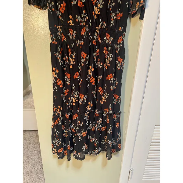 Ember Women's Size Medium Midi Dress Black Orange Floral V-Neck Short Sleeve - Image 3