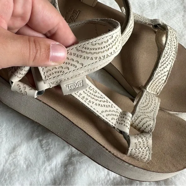 Teva Women’s Midform Universal Geometric Sandals Size 7 - Image 7