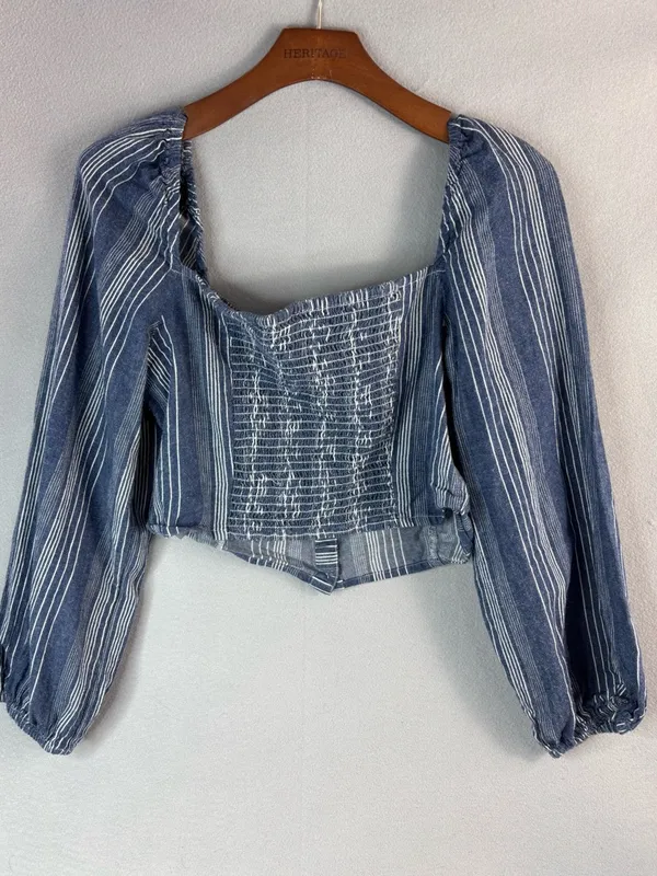 Charlotte Russe M Peasant Cotton Blue and White Striped Square-Neck Crop Top - Image 2