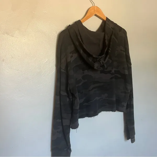 Fall Creek Falls State Park Tenesse Camo Cropped Hoodie Sweatshirt Black Large - Image 9