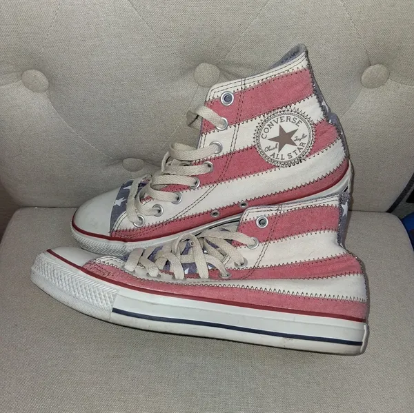 UNISEX CONVERSE ALL STARS RED, WHITE & BLUE SNEAKERS SIZE 6 1/2 Men, 8 1/2 Wm - Image 3