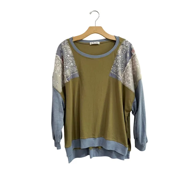 Free‎ People Olive Green Patchwork Boho Oversized Blouse Top Size Small - Image 2