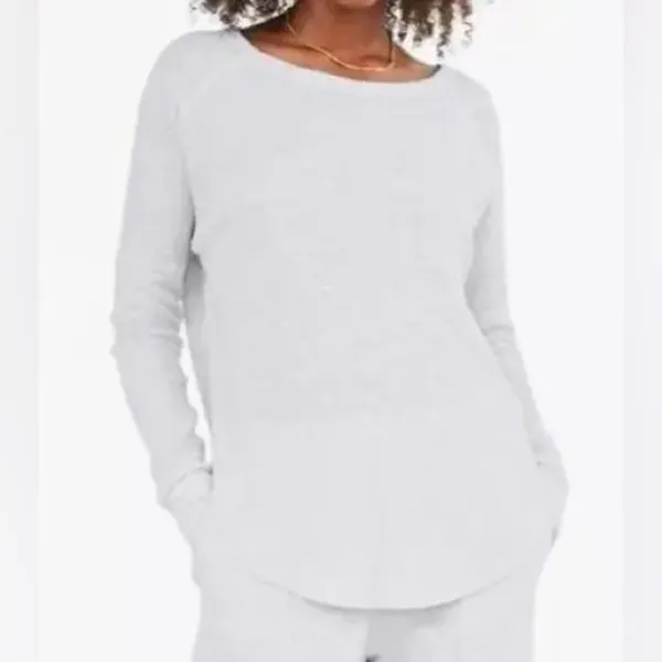 Aritzia TNA Alder Waffle Knit Thermal Long Sleeve Top Cream Relaxed Fit Sz Small - Image 5