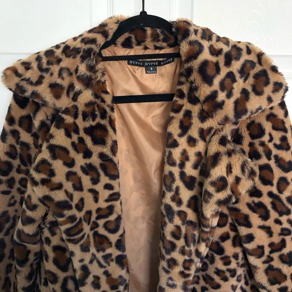 HYFVE Leopard Faux Fur Jacket Size S - Image 4