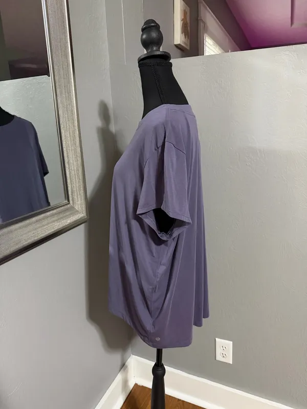 Athleta Move With Ease Athletic Yoga Soft Flowy Boxy Purple Top Large. - Image 2