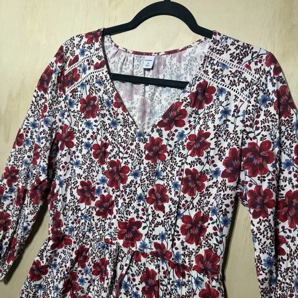 Old Navy Floral Dress‎ Medium Boho Peasant Rayon V Neck Spring Season - Image 2