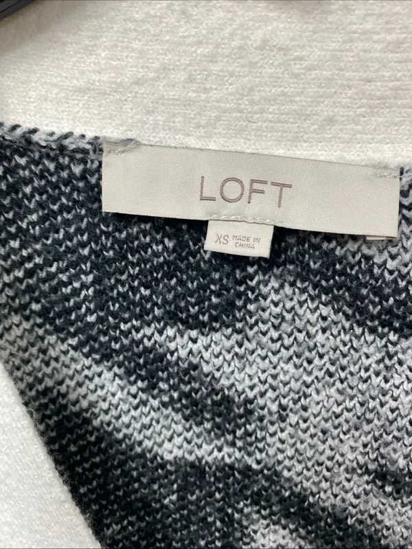 Loft Ivory Black Houndstooth V-Neck Button Front Cardigan Sweater XS Extra Small - Image 2