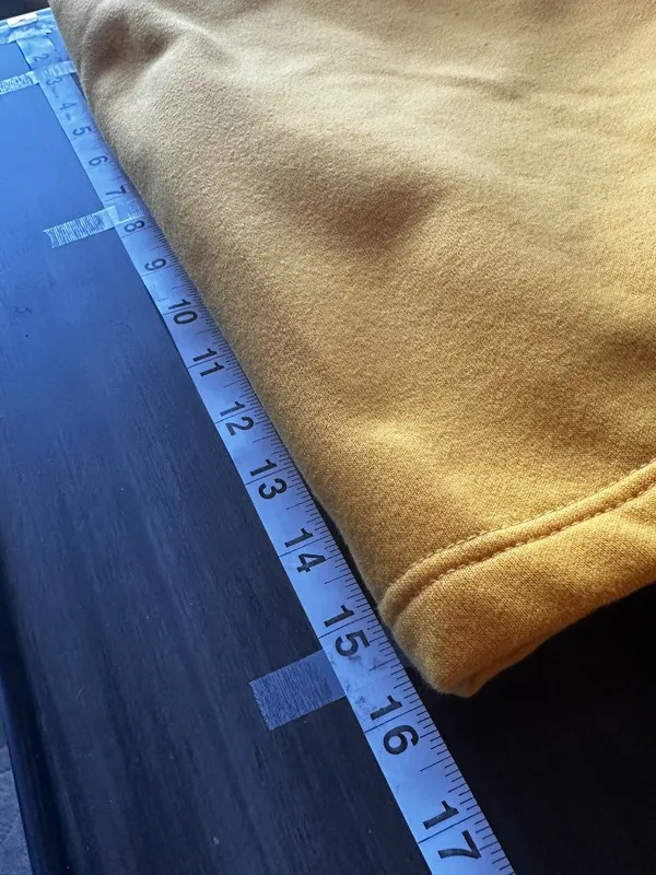 NWOT Gymshark Legacy Fitness Cropped Yellow Crewneck Sweatshirt Size Medium - Image 9