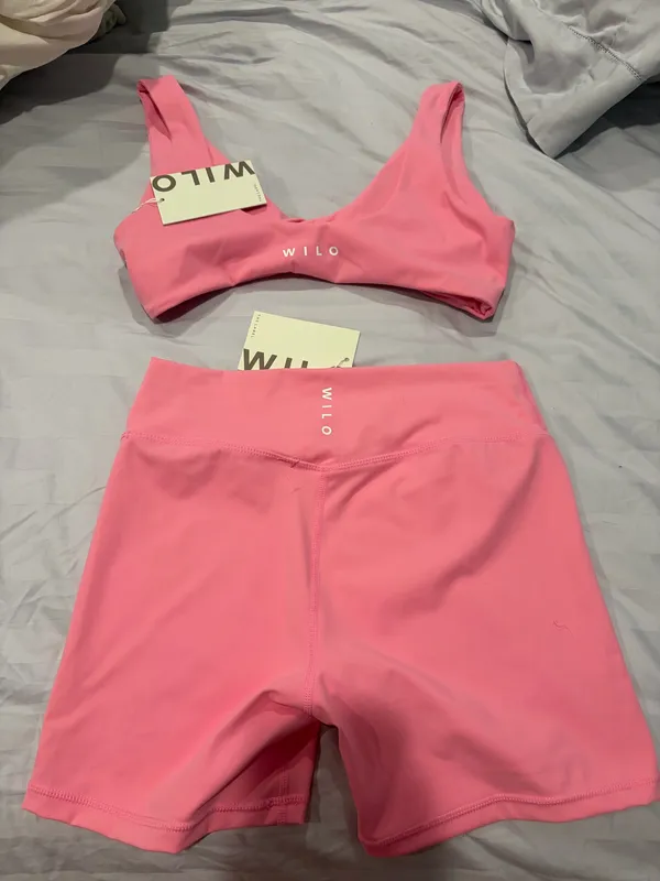 Pink WILO workout set - Image 3
