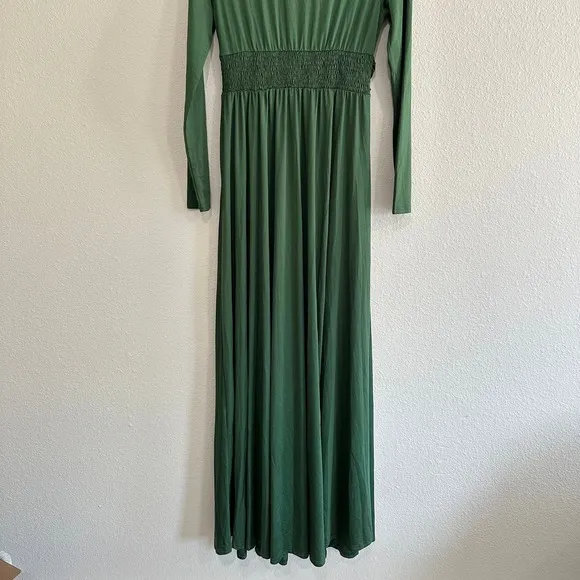 Baltic Born Ariana Green V-Neck‎ Long Sleeve Ruched Maxi Dress Bump Friendly - Image 7