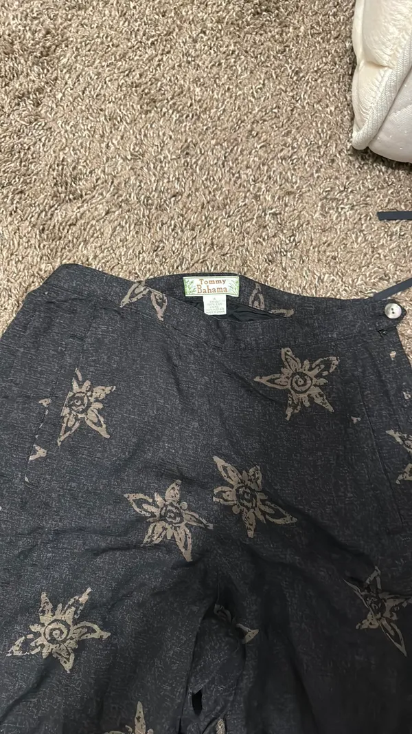 Printed Carpi Pants  - Image 2
