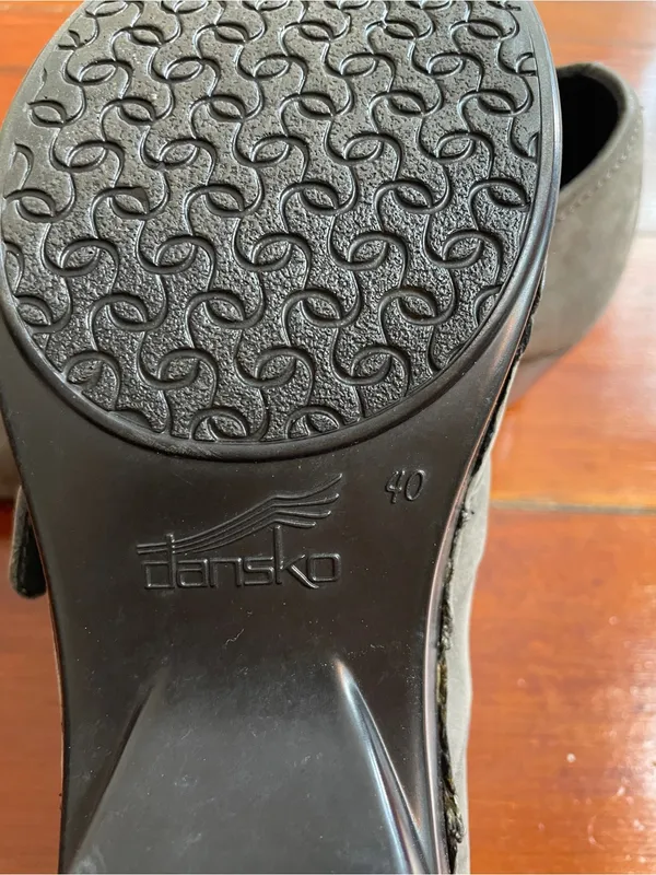 Dansko Tamara Grey Nubuck Buckle Comfort Clogs Sz 40 (US 9.5-10) 🧡🎀 - Image 12