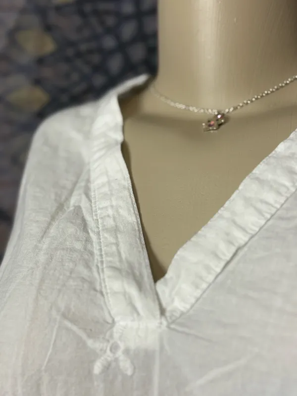 A New Day White Lace V-Neck Sleeveless Top - Image 5