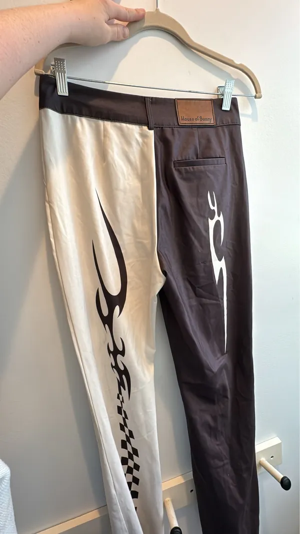 House of Sunny Two Tone Color High Waisted Pants Size 10 - Image 2