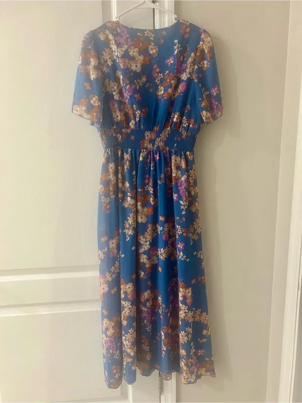 NWT Blue Floral V-Neck Maxi Dress, Size Medium - Image 7