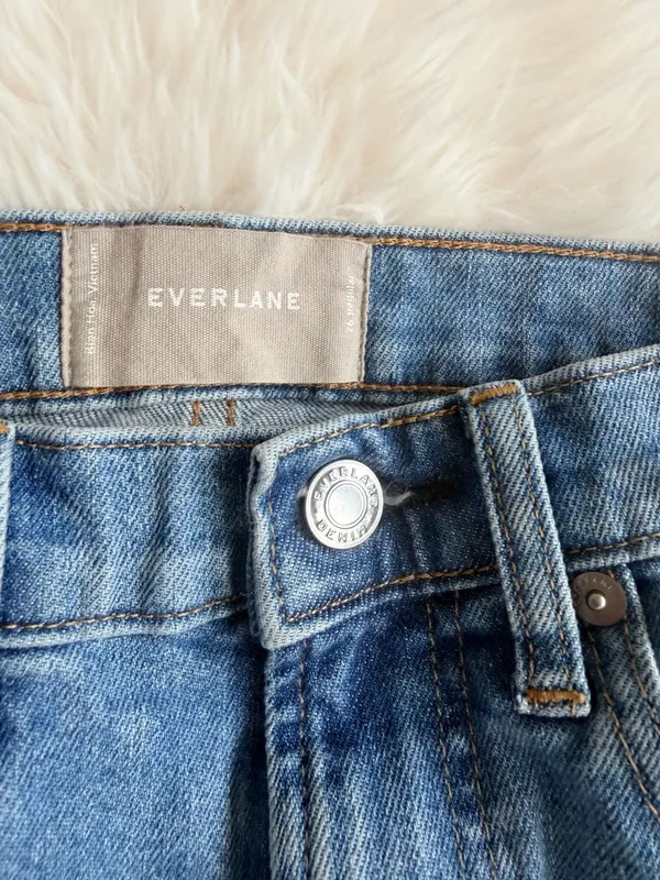 Everlane High Rise Straight Leg Jeans in Medium Blue Wash - Image 3
