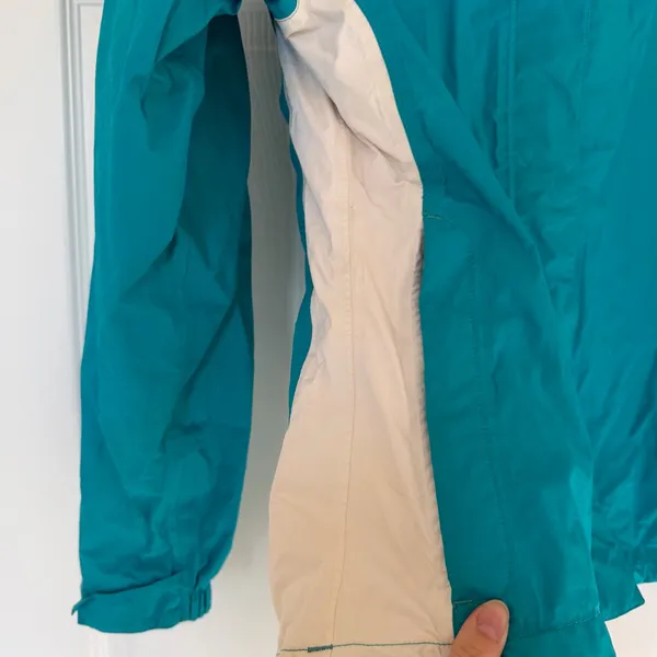 Women's The North Face Teal Colored Hyvent Rain Coat Size Extra Small - Image 7