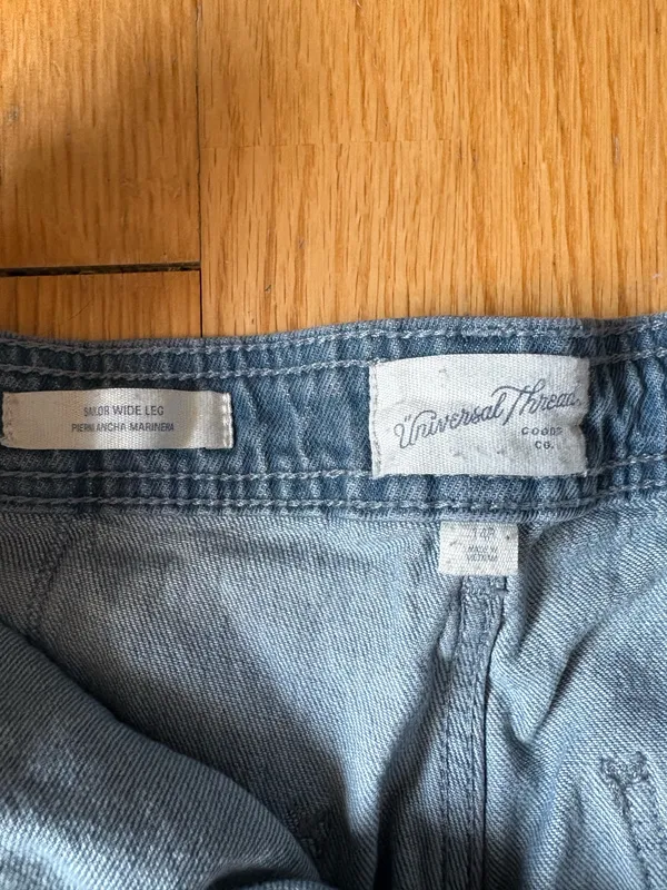 Universal Thread Jeans Women’s - Image 2