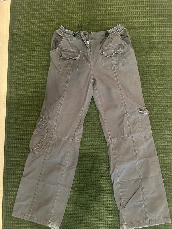 Brandy Melville Charcoal Grey Cargo Pants - Image 2