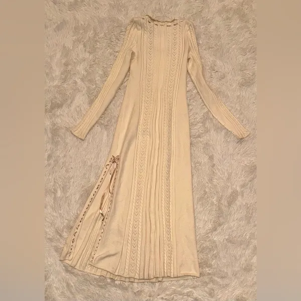 NEW FREE PEOPLE Heart Of Gold Long Sleeves knitted Midi Dress in Egret ivory M - Image 9