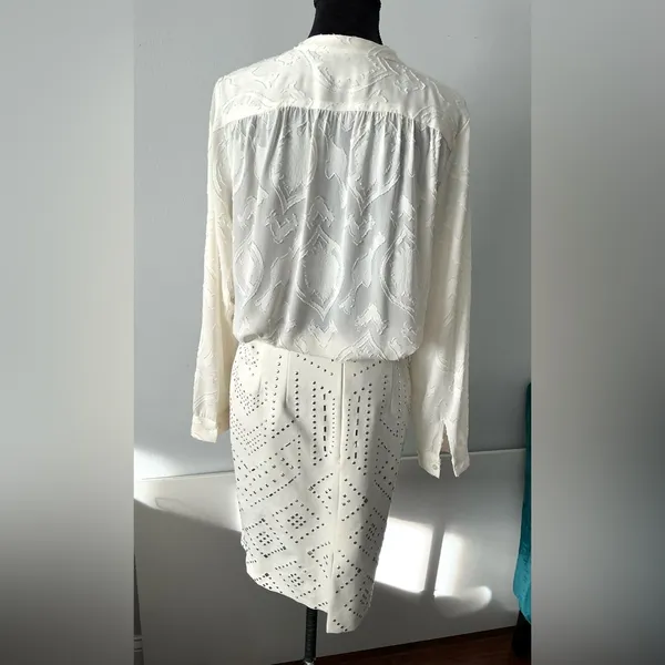 Elegant LOFT blouse🌷🌷 - Image 4
