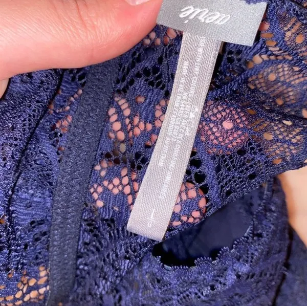 Aerie NWOT Navy Blue Lace V Neck Bralette - Image 3