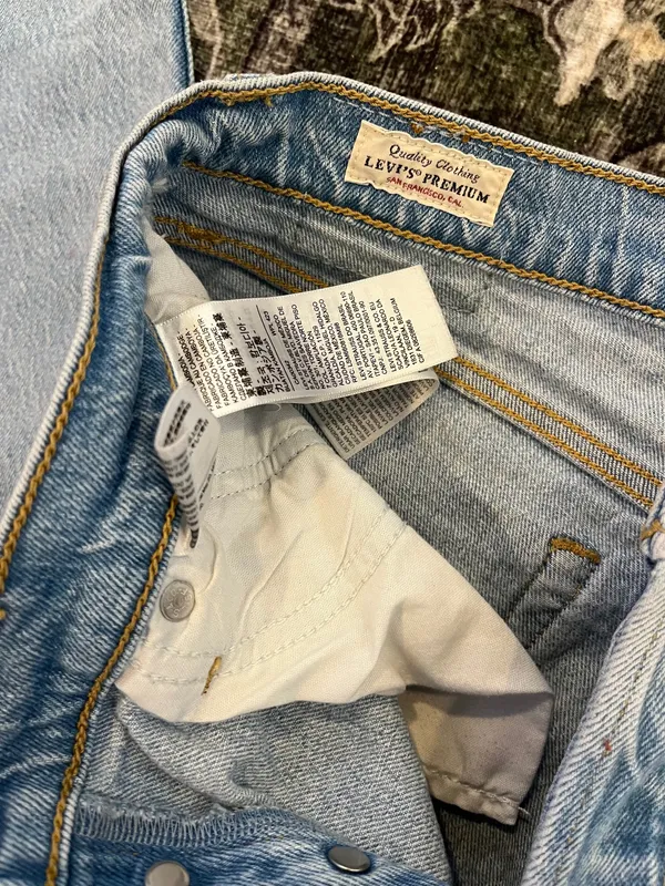 Levi’s High-Rise Jeans Wedgie - Image 3