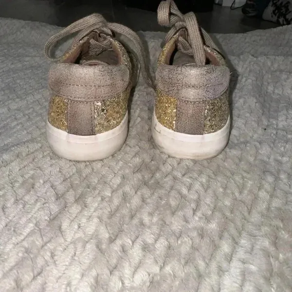 2/$20 Not Rated Women's ILLANA Fashion Sneaker Gold Star Glitter - Image 5