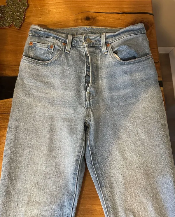 Levi’s Straight Leg Jeans - Image 3