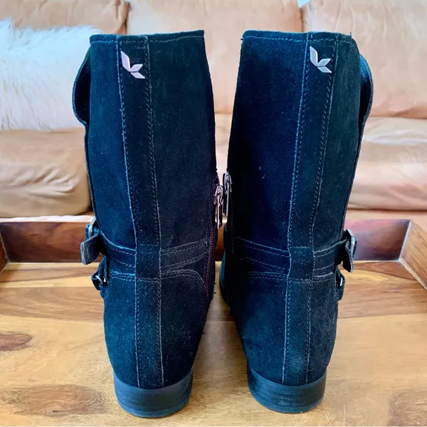 KOOLABURRA By UGG Black Suede Boots - Image 2