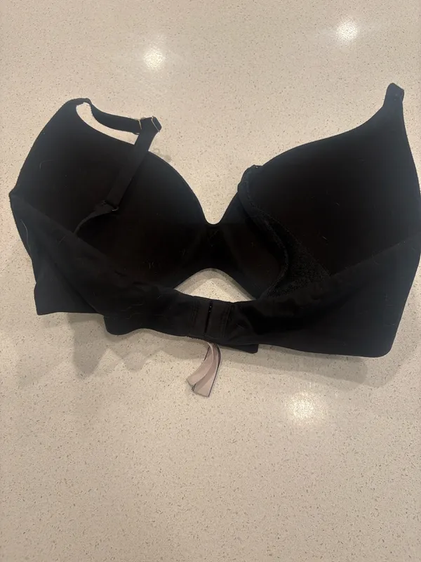Black Victoria’s Secret bra - Image 4