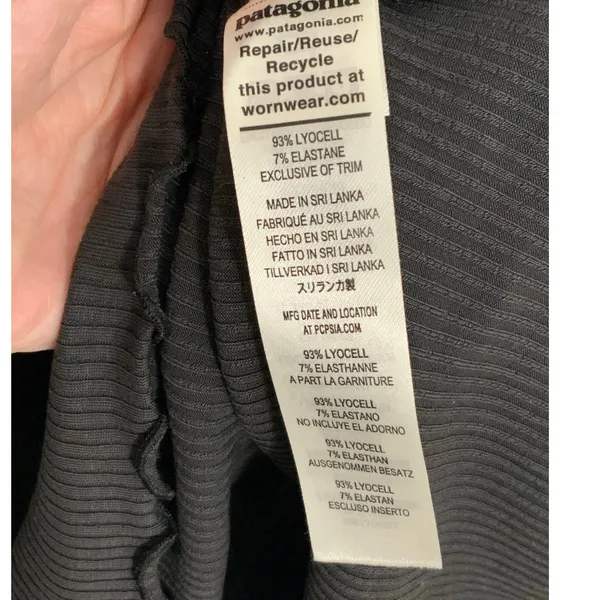 Patagonia Grey Ribbed‎ Tanks Women's size Large - Image 3
