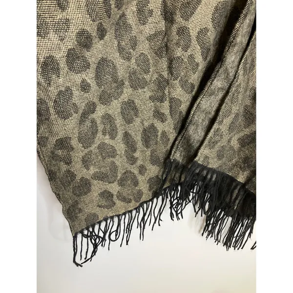 Woolrich Shawl Wrap Women OS Green Excellent Leopard Print Fringe Poncho - Image 5