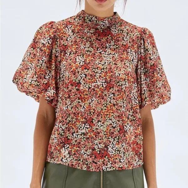NWT Minkpink Gabae High Neck Floral Blouse‎ in Red Multi Size Small - Image 9