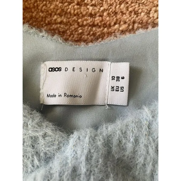 ASOS DESIGN fuzzy knit crop top long sleeve sweetheart neckline size 6 US - Image 4