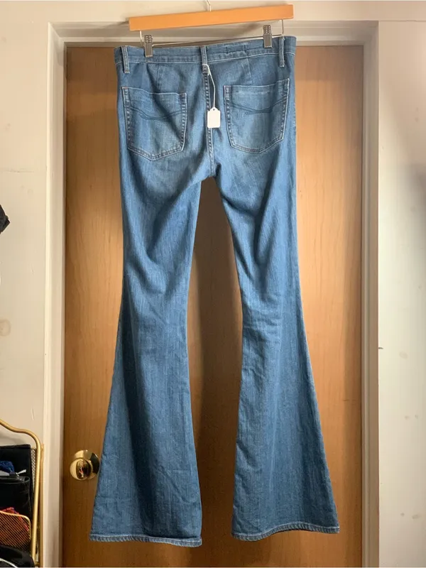 GAP Light Blue Flared Jeans – Low- Rise Size-27/4 Y2K Boho - Image 4