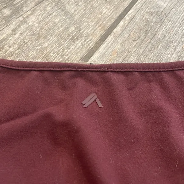 Alphalete Women's Burgundy V-Neck Crop Top - Image 3