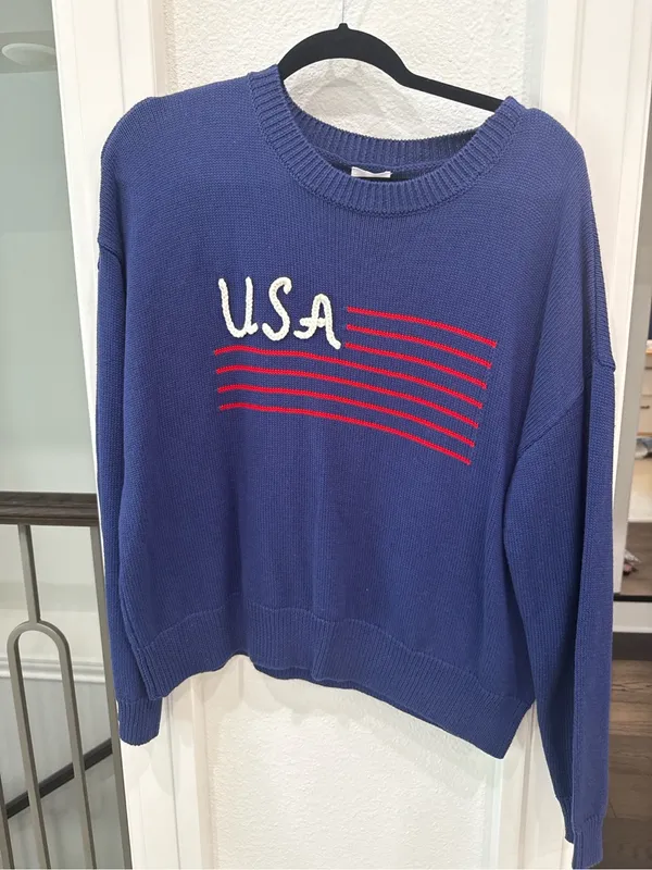 Le Lis USA Flag Knit Sweater Navy Red White Patriotic Pullover NWT - Image 3