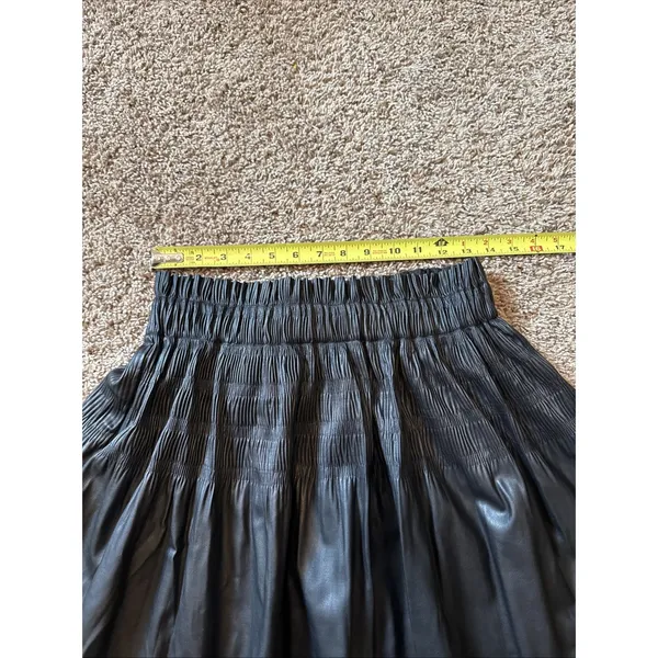 7 For All Mankind Black Faux Leather Pleated Aline High Waisted Skirt NWT Small - Image 5