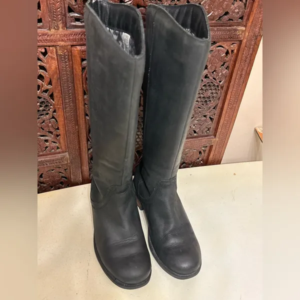 UGG Seldon Tall Black Leather Riding Boots Rear Zipper1009201 Womens Size 7 - Image 2