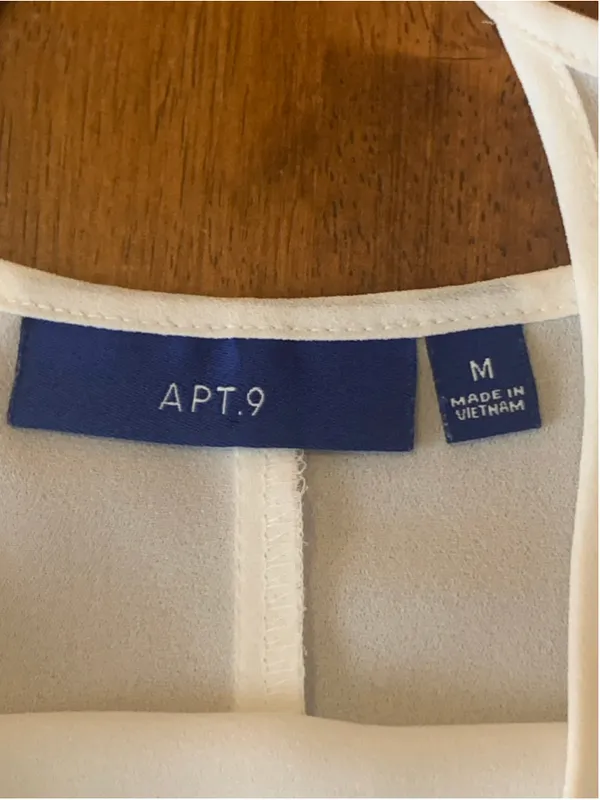 Apt. 9 White Camisole Tank Top Size M - Image 2