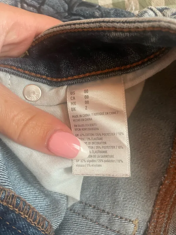 American Eagle Denim Shorts - Image 3