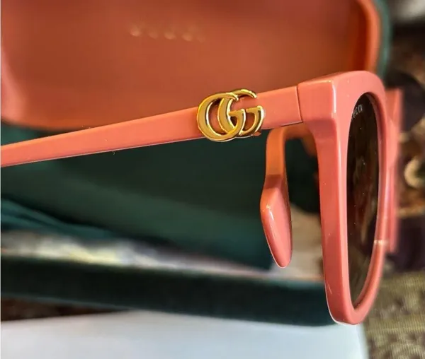 Authentic GUCCI 54 cat eye square Acetate logo sunglasses - Image 12