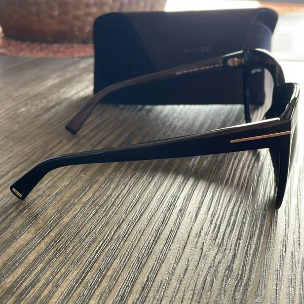Tom Ford Doris Sunglasses Full Set - Image 6