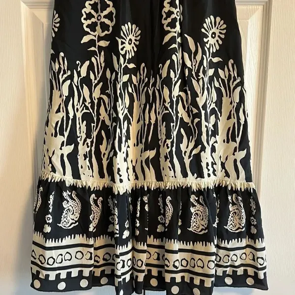 Anna Sui Anthropologie Women’s Black & Cream Floral Short-sleeve Flowy Dress - Image 7