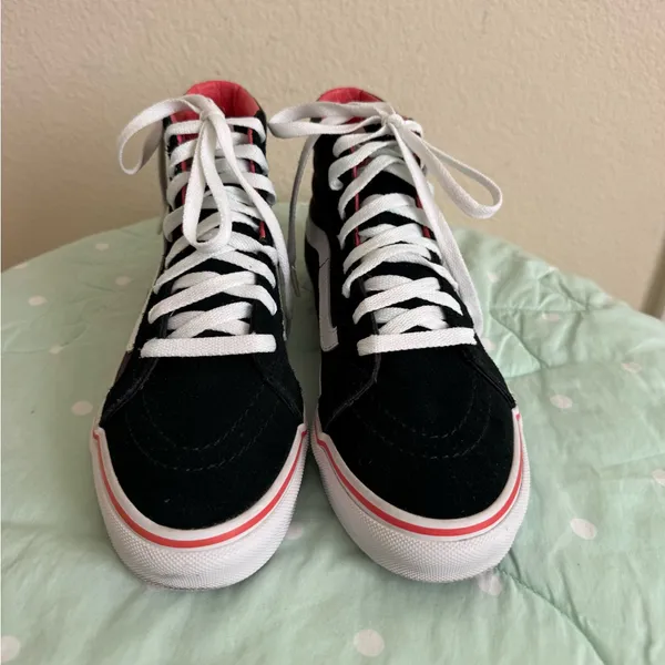 Vans Sk8-Hi Black, White, and Pink Sneakers Womens size 7 - Image 2