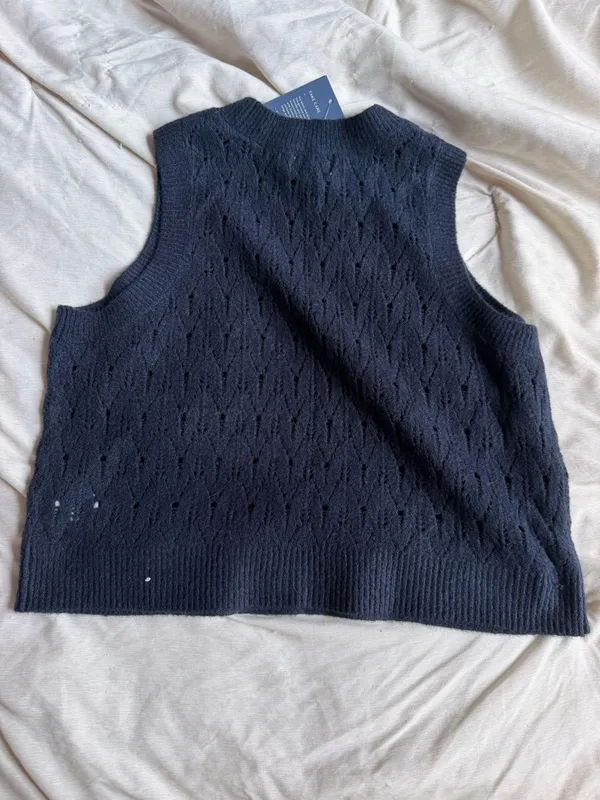Universal Threads Sweater Vest - Image 3